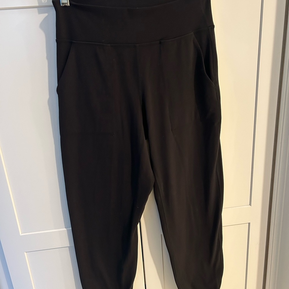 Lululemon Black Align Jogger pants